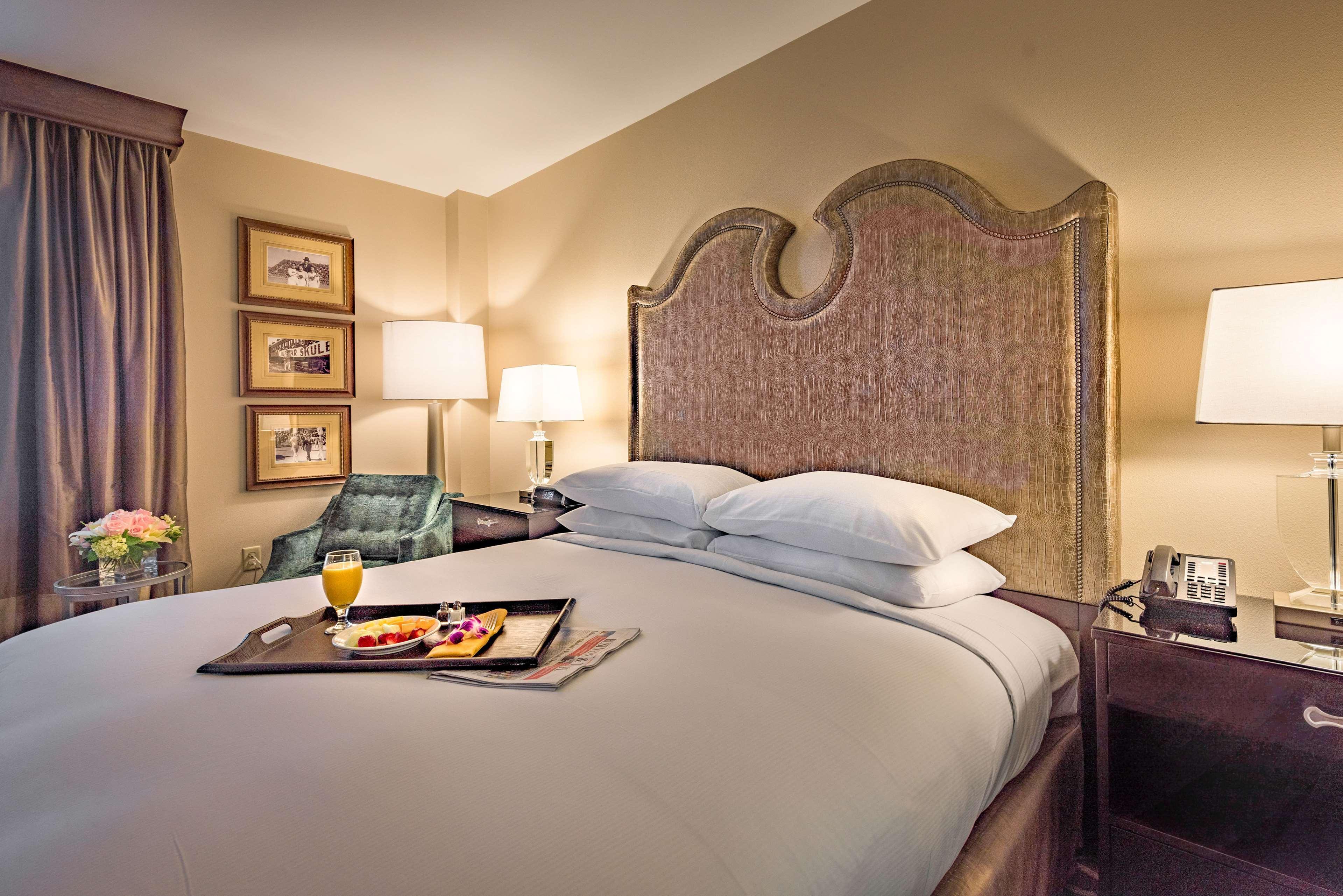 Hilton Baton Rouge Capitol Center Hotel Ngoại thất bức ảnh