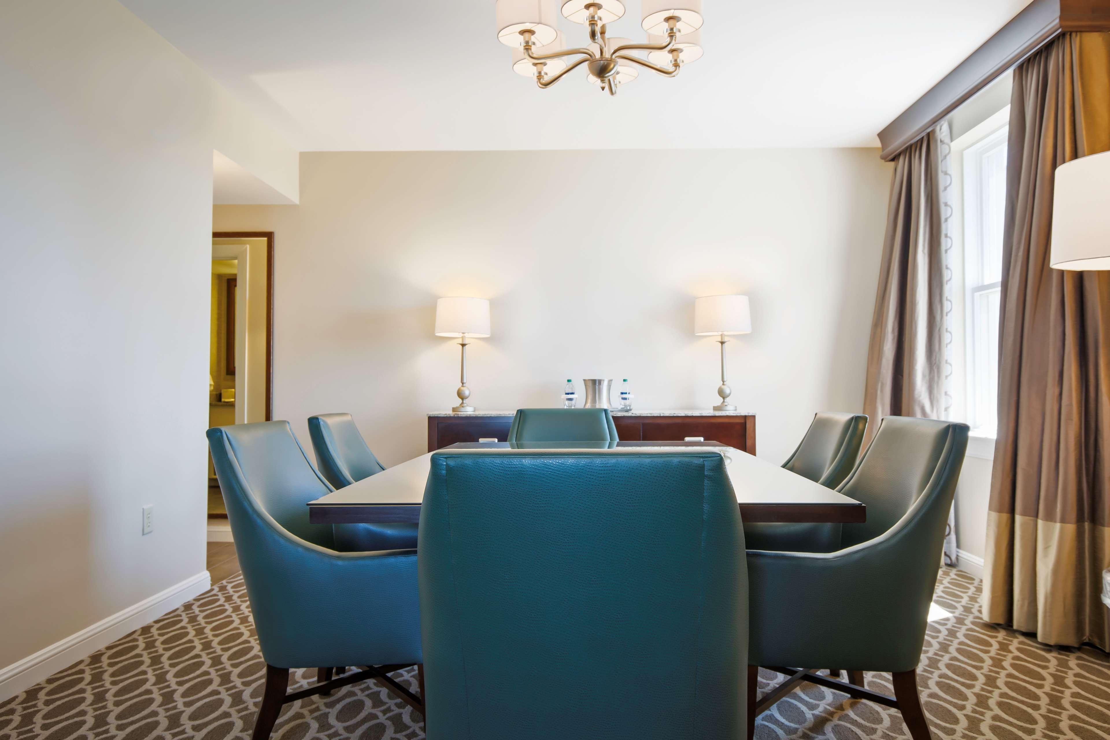 Hilton Baton Rouge Capitol Center Hotel Ngoại thất bức ảnh